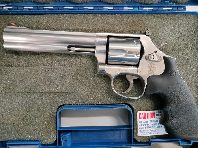 Smith & Wesson 686 PLUS