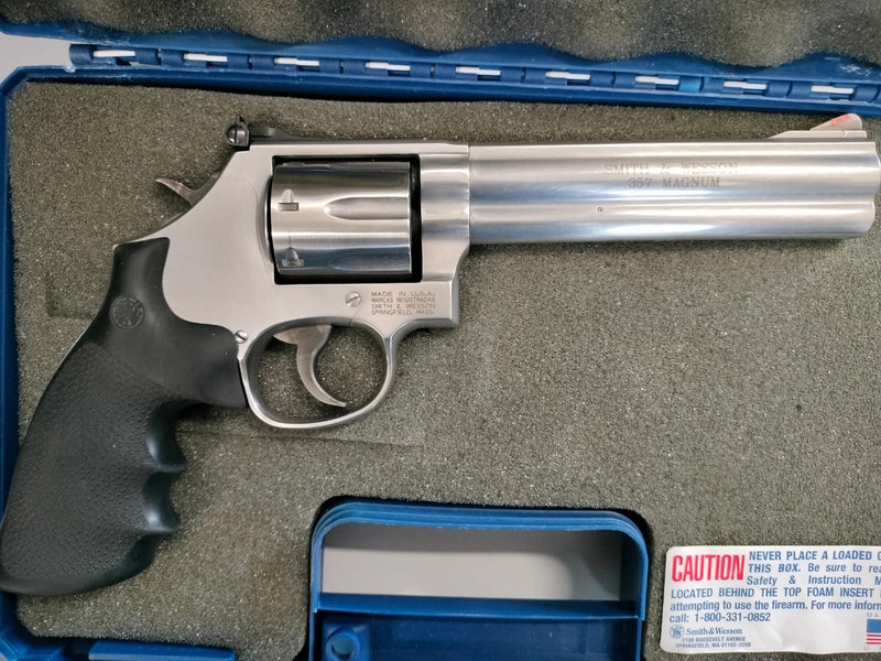 Smith & Wesson 686 PLUS